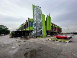 Westway (D5), Retail #518897361